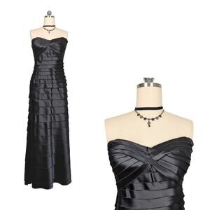 BCBG Prom Dress Maxi Gown 10 Black Ruffle Strapless Glam Goth Satin Tier Classic